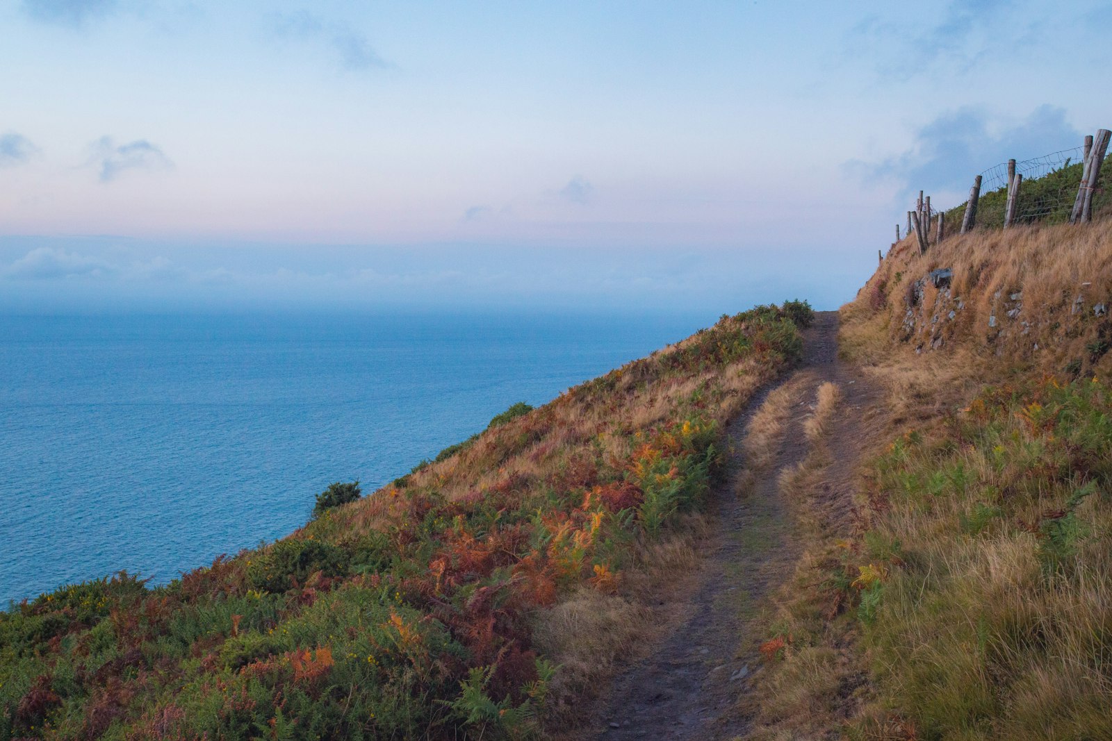 Küstenwandern: Wenn der Weg am Meer entlangführt